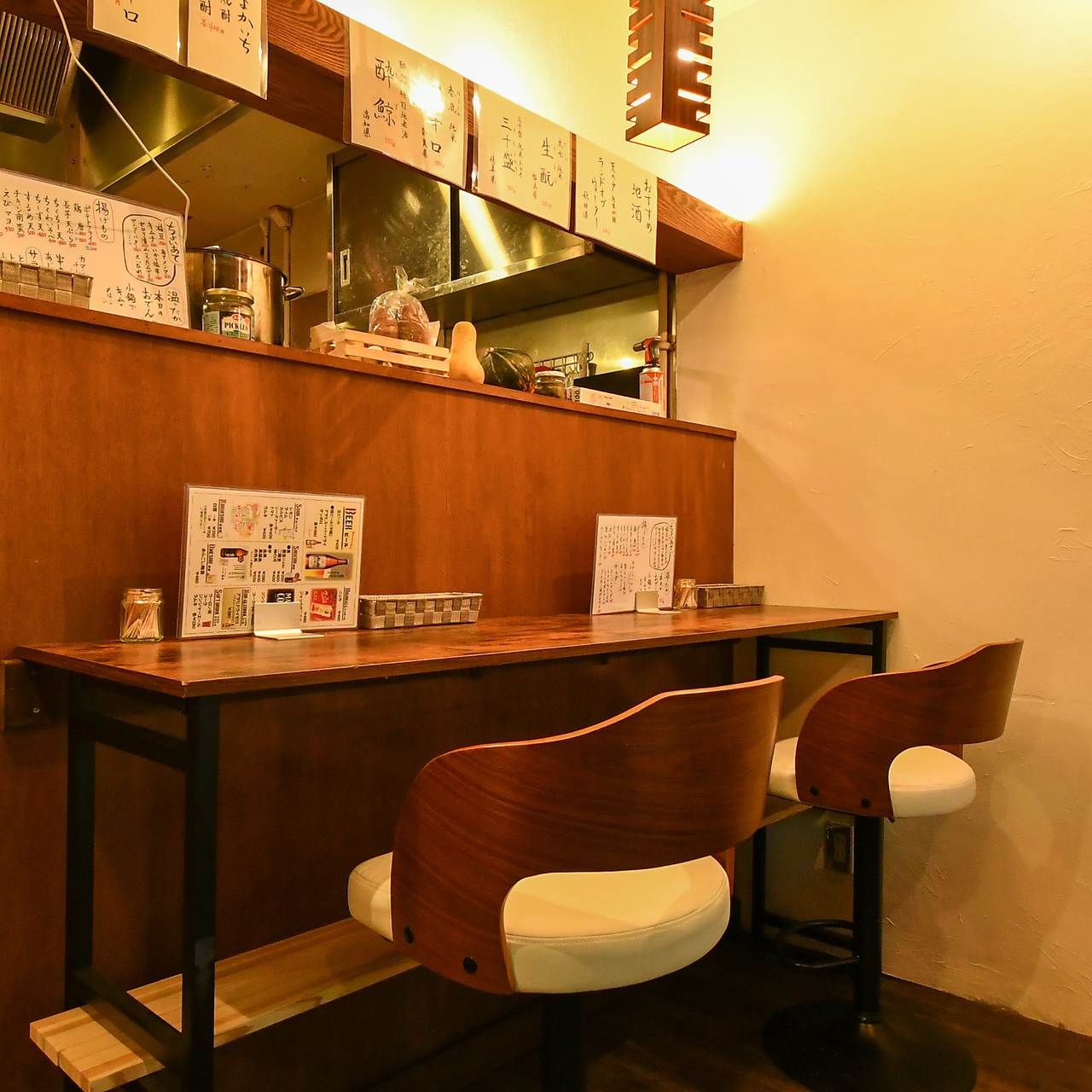 静けさと温もりに包まれる肥後橋の居酒屋-1